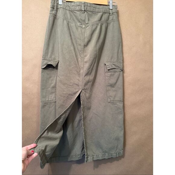 Reformation Maddi Cargo Skirt *note - Picture 11 of 12